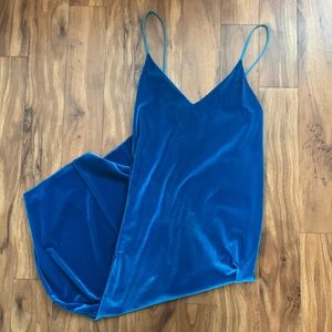 Zara mid length blue velvet dress size medium